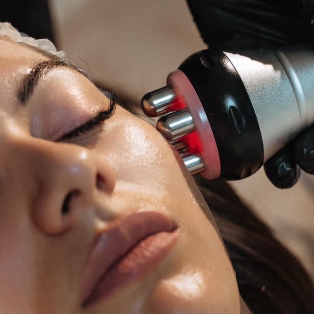 FACIAL CONTOURNING at Lavana by Remake in Edinburg, TX